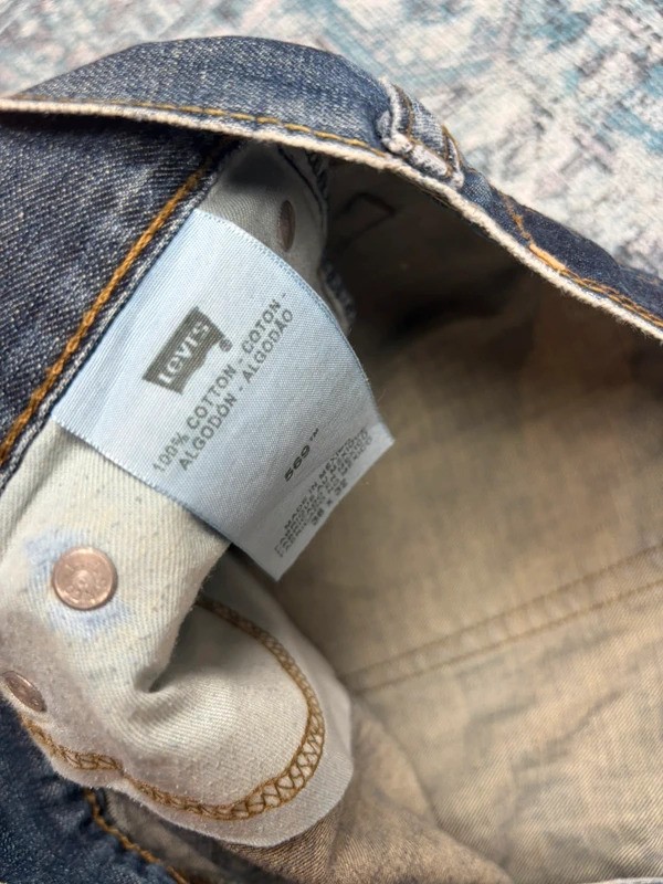 Vintage Levi’s 569 Loose Fit Jeans W38 L32