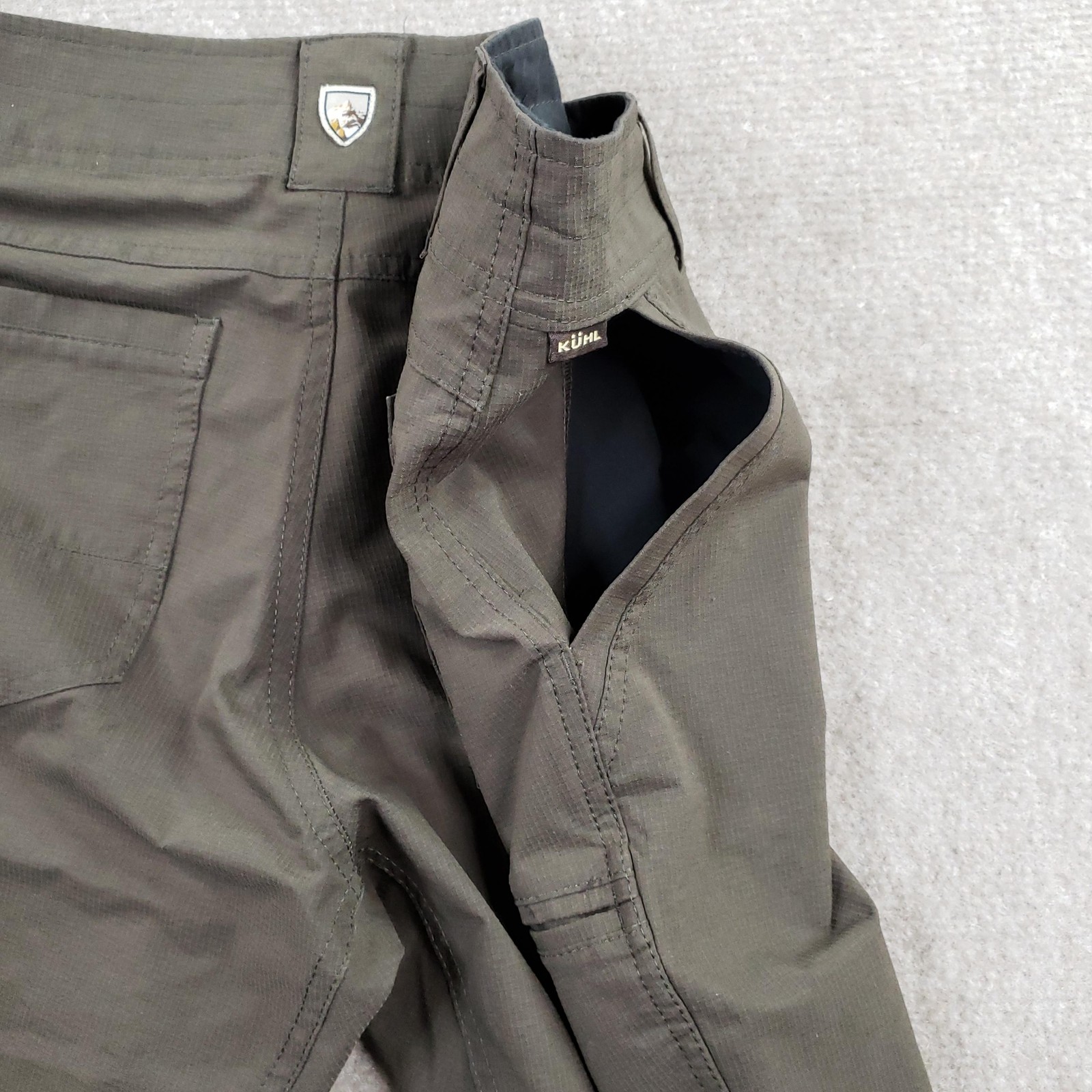 Kuhl Shorts Mens 31 Brown Polyester Pockets 9 In Inseam Hiking Casual Flat Front