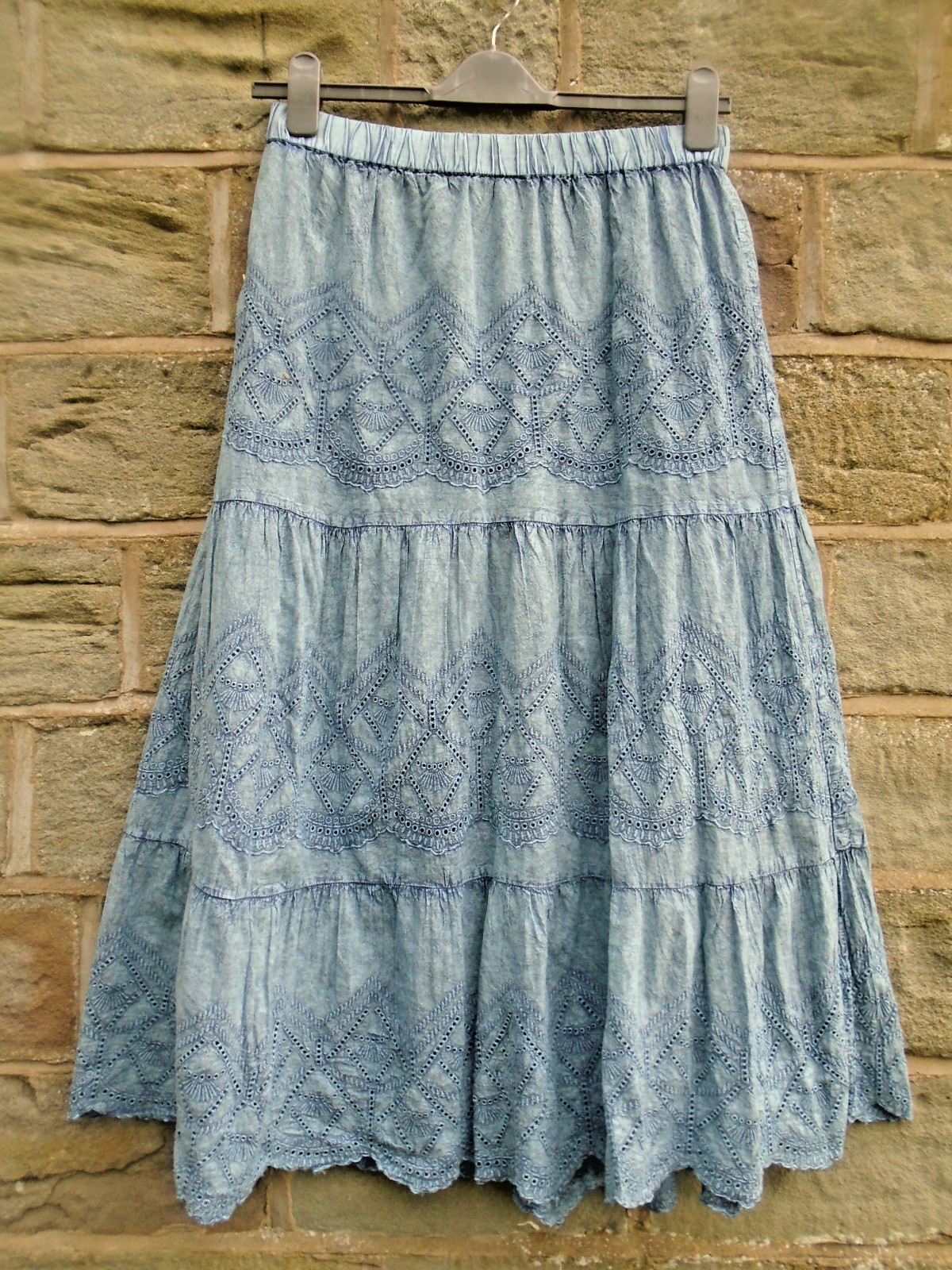 Pretty Broderie Anglaise Cotton Tiered Summer Skirt Size 18/20 Roman