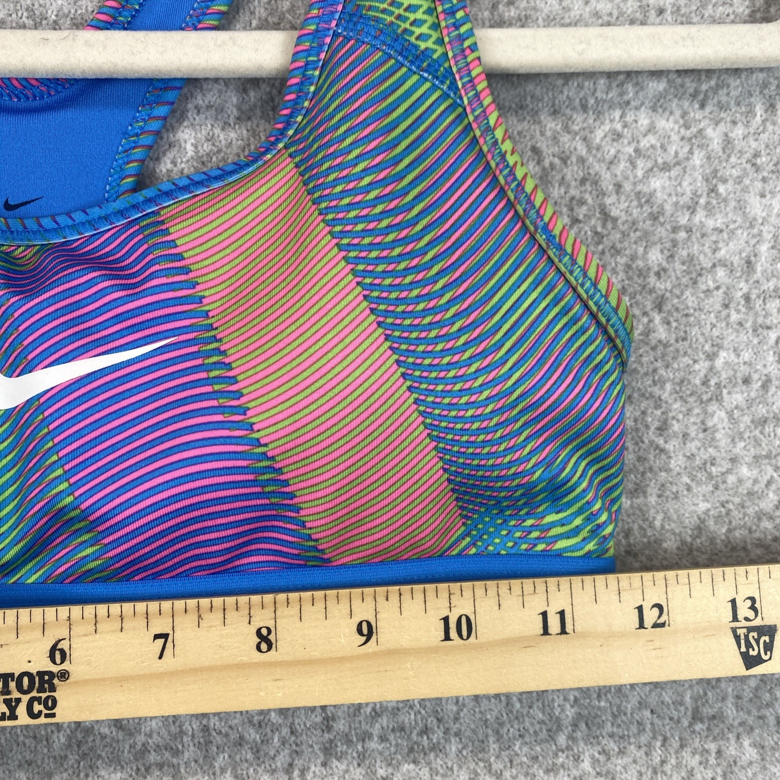 Nike Pro Colorful Sports Bra XS Athletic Racerback Rainbow Training Gym