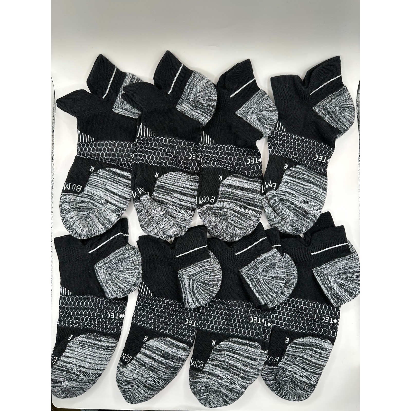Bombas Hextec 8 Pairs Women’s Ankle Socks athletic Honeycomb Size Large Black