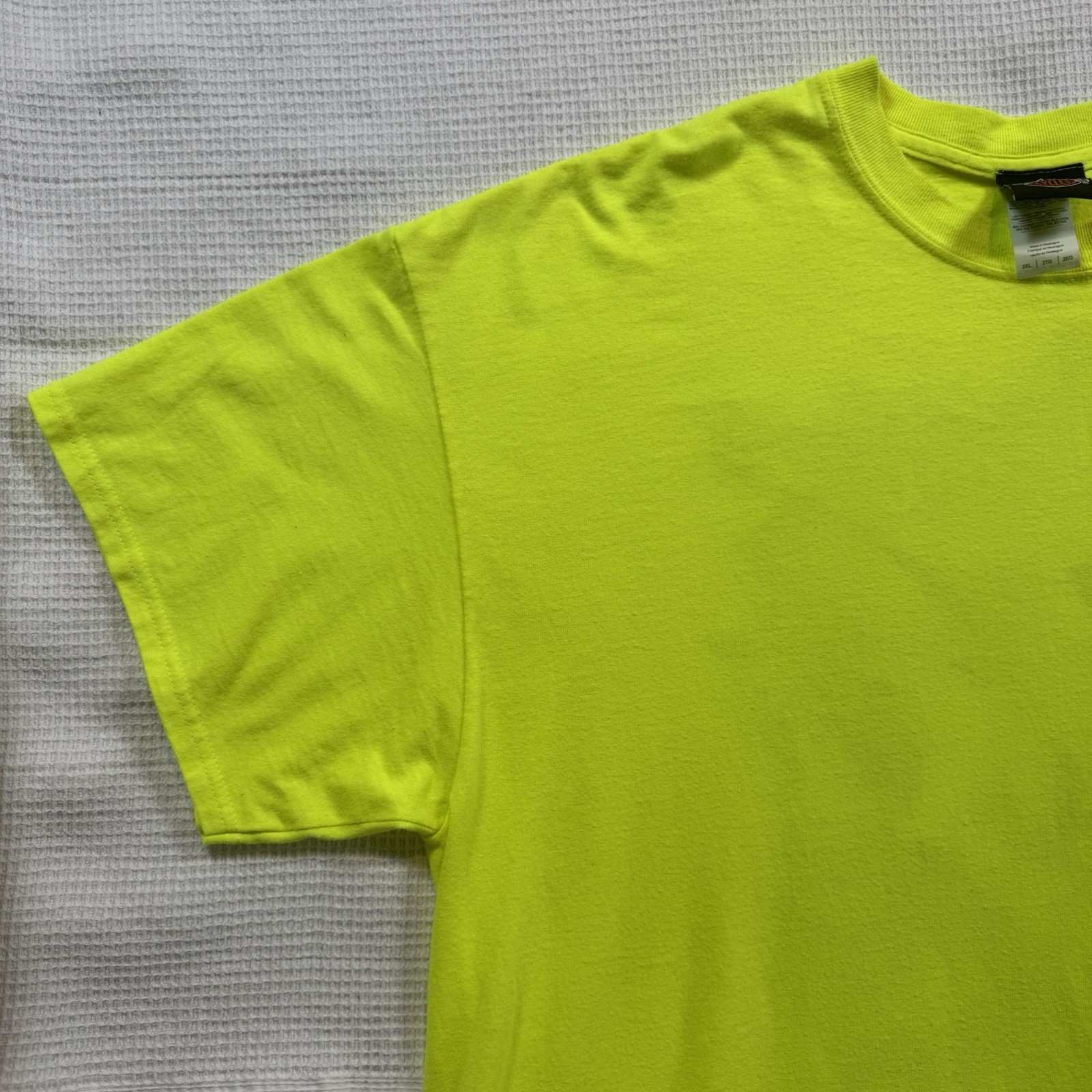 Harley Davidson T-Shirt Men’s XXL Roatan Honduras Neon Yellow