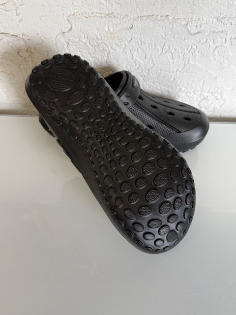 Trooper America Unisex-Adult KC-004 EVA Clogs, Black – Size Men 4 / Women 6