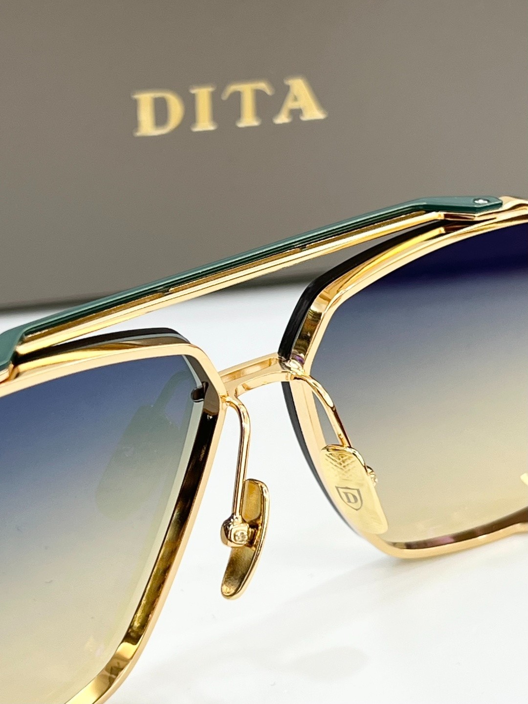 DITA MODEL：DTS121-62-01-Z SUNGLASSES SIZE：62-12-130 NEW.