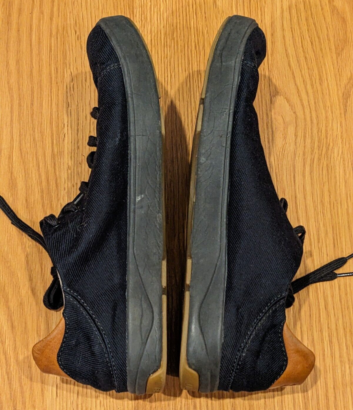 Men’s Olukai Lae’Ahi Li Lace-Up Canvas Sneakers Black 10445-4040 – 11.5
