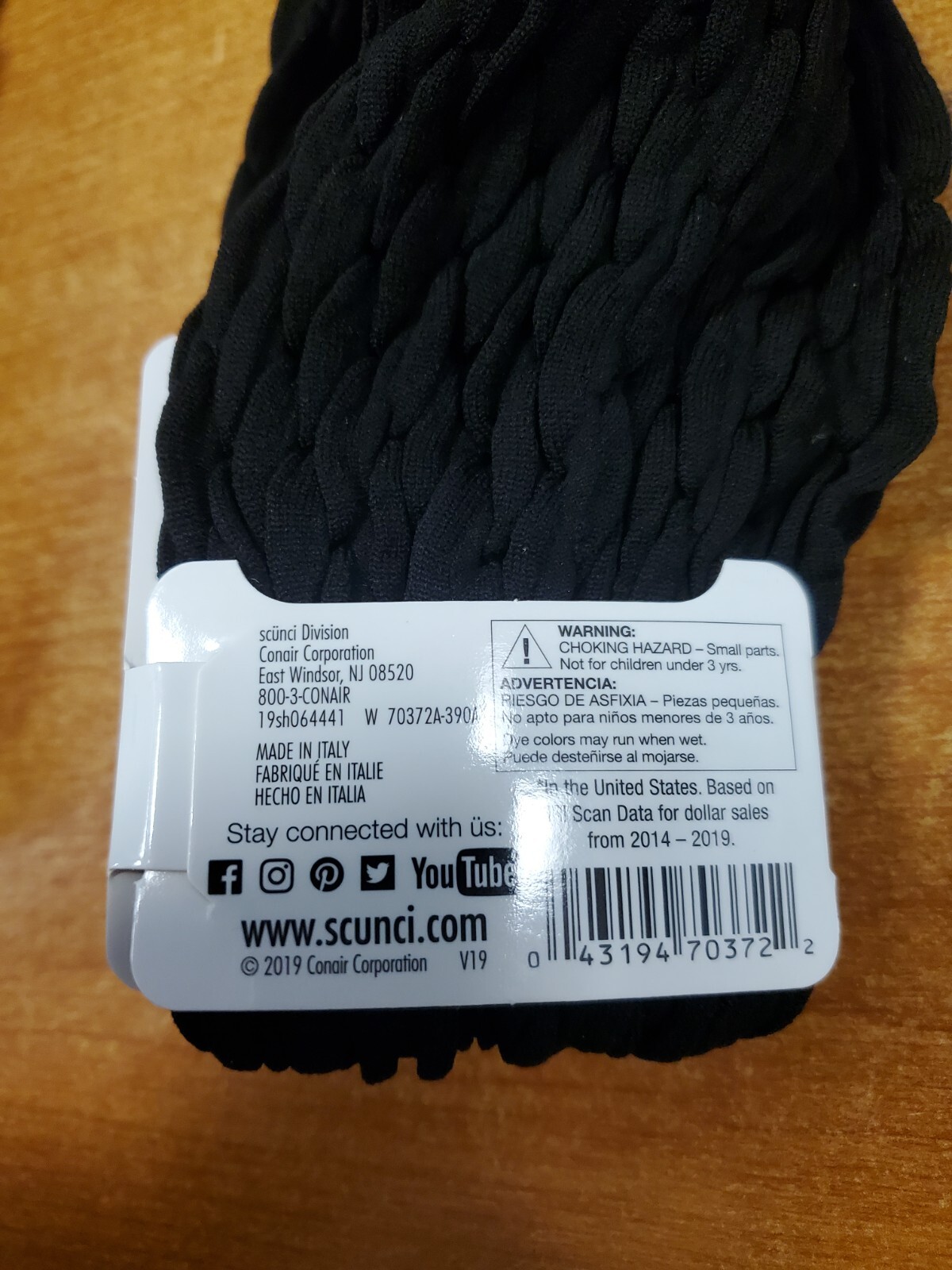 4 Pack: Scunci Extra Wide Twist Headwrap Black Headband (3722-R9P1b)