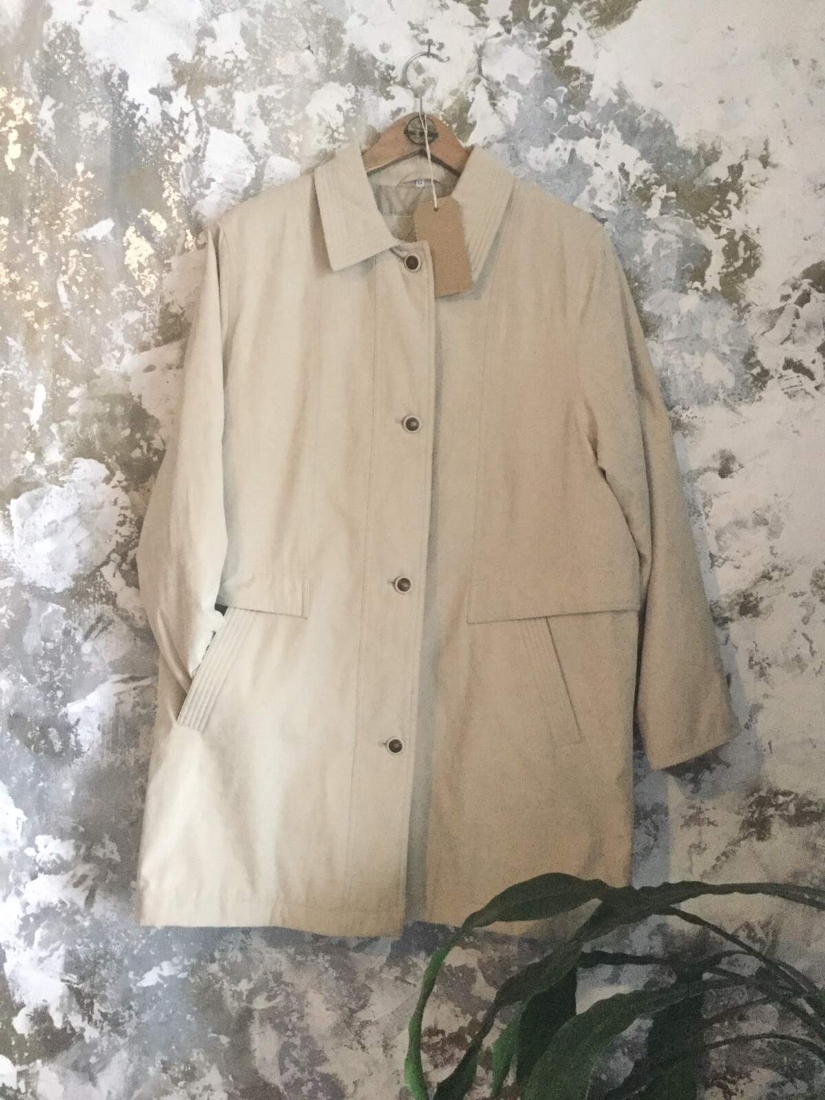 WOMENS COAT PARKA IVORY DESIGNER VINTAGE VGC WORN ON FILM INC UK PP