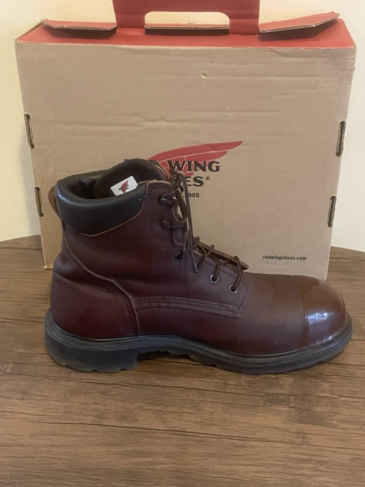 Red Wing Boots 2406 Men’s 10.5 With The Tuff Toe Coating Last Pic Is a Ad