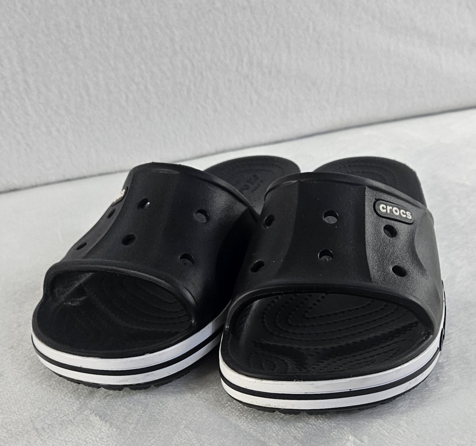 Crocs Unisex Bayaband Slide Sandals Black/White Water Friendly Womens 10 Mens 8