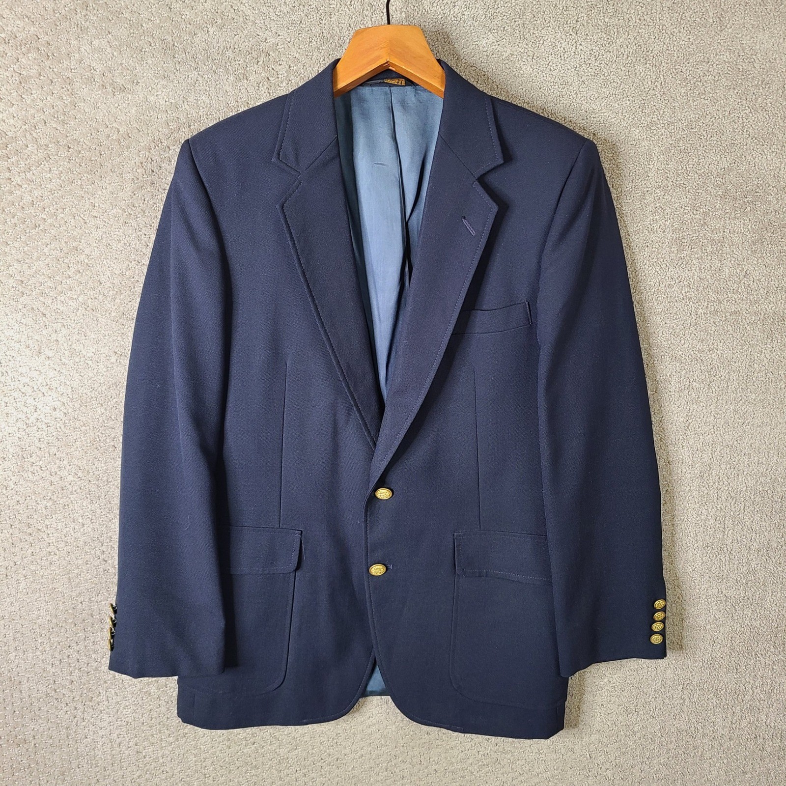 Haggar Imperial Jacket Mens 40R Navy Blue Sport Coat Gold Crest Buttons USA