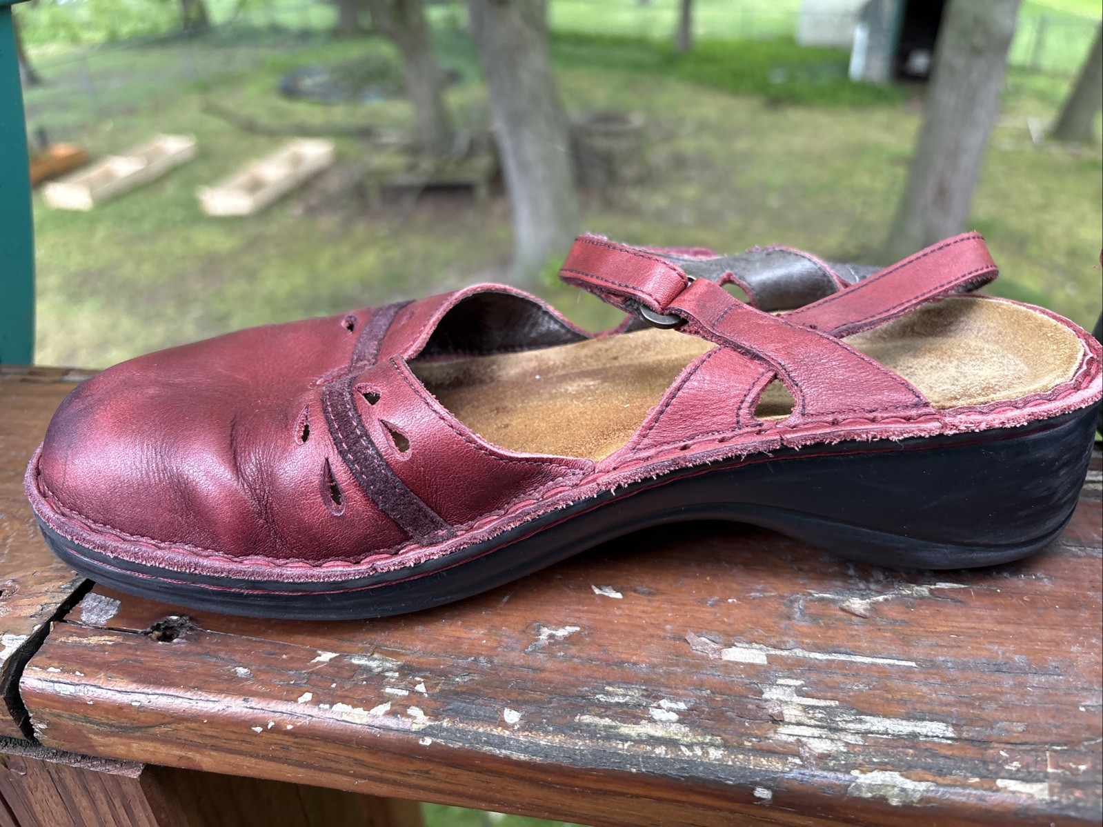 Naot Shoes 39 US 8 Gardenia Sandals Slingback Mary Jane Israel Red Burgundy