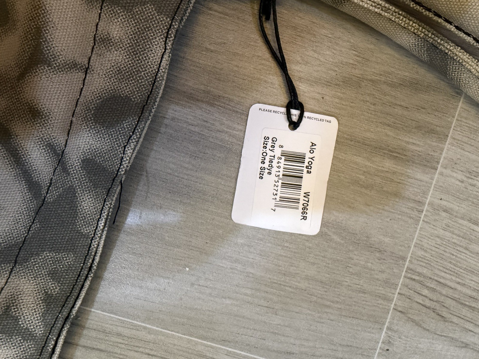 Alo Yoga Tote Bag Large Gray Canvas Tie Dye – Beach / Gym Bag – New with Tags