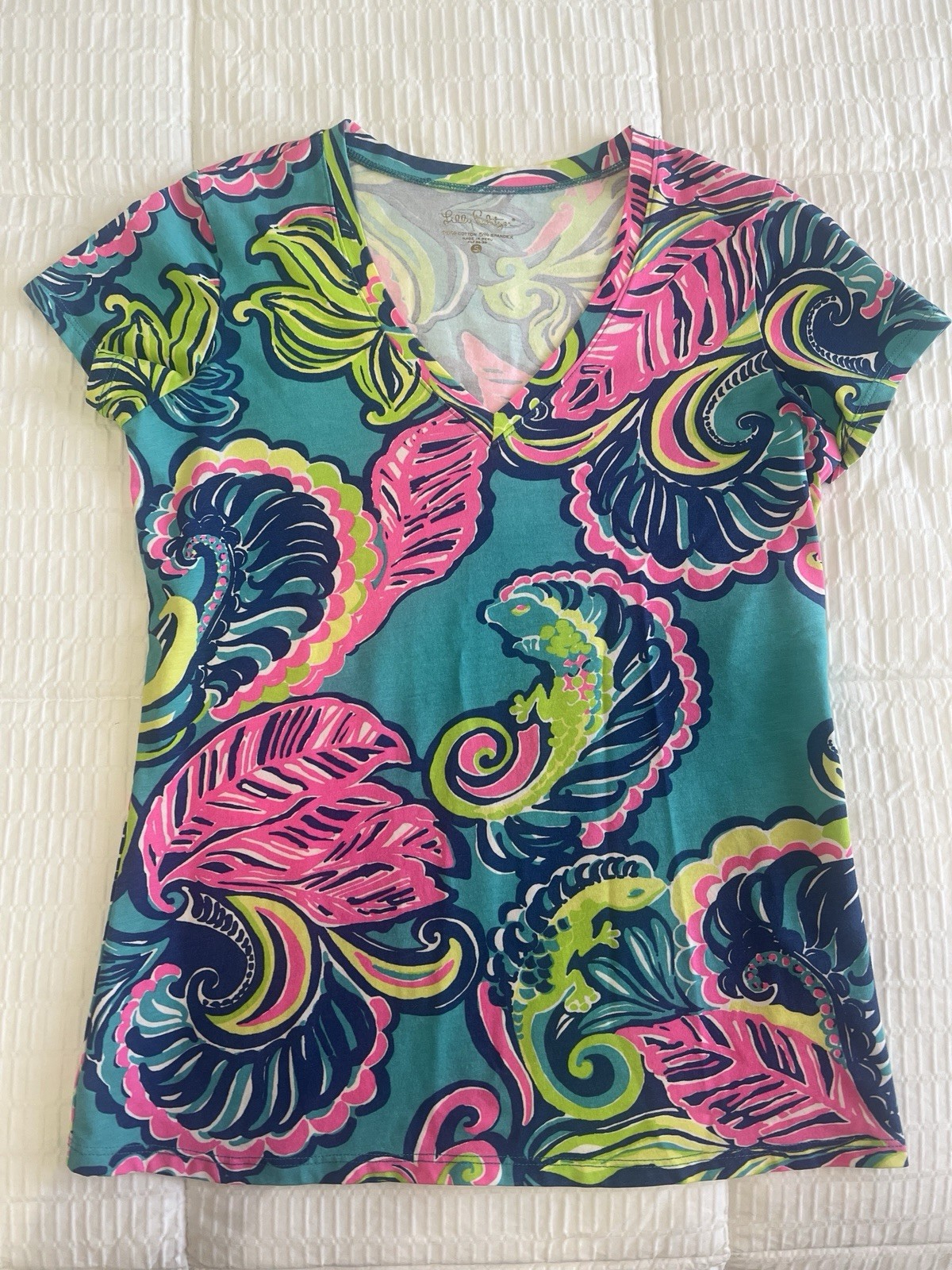 Lilly Pulitzer Michele V Neck Tee Sea Blue Private Island Size S