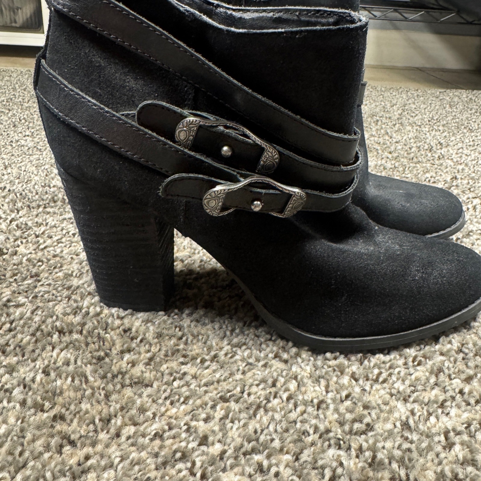 Reba Zania 9.5W Black Leather Western Buckle Grunge Ankle Booties Stacked Heel