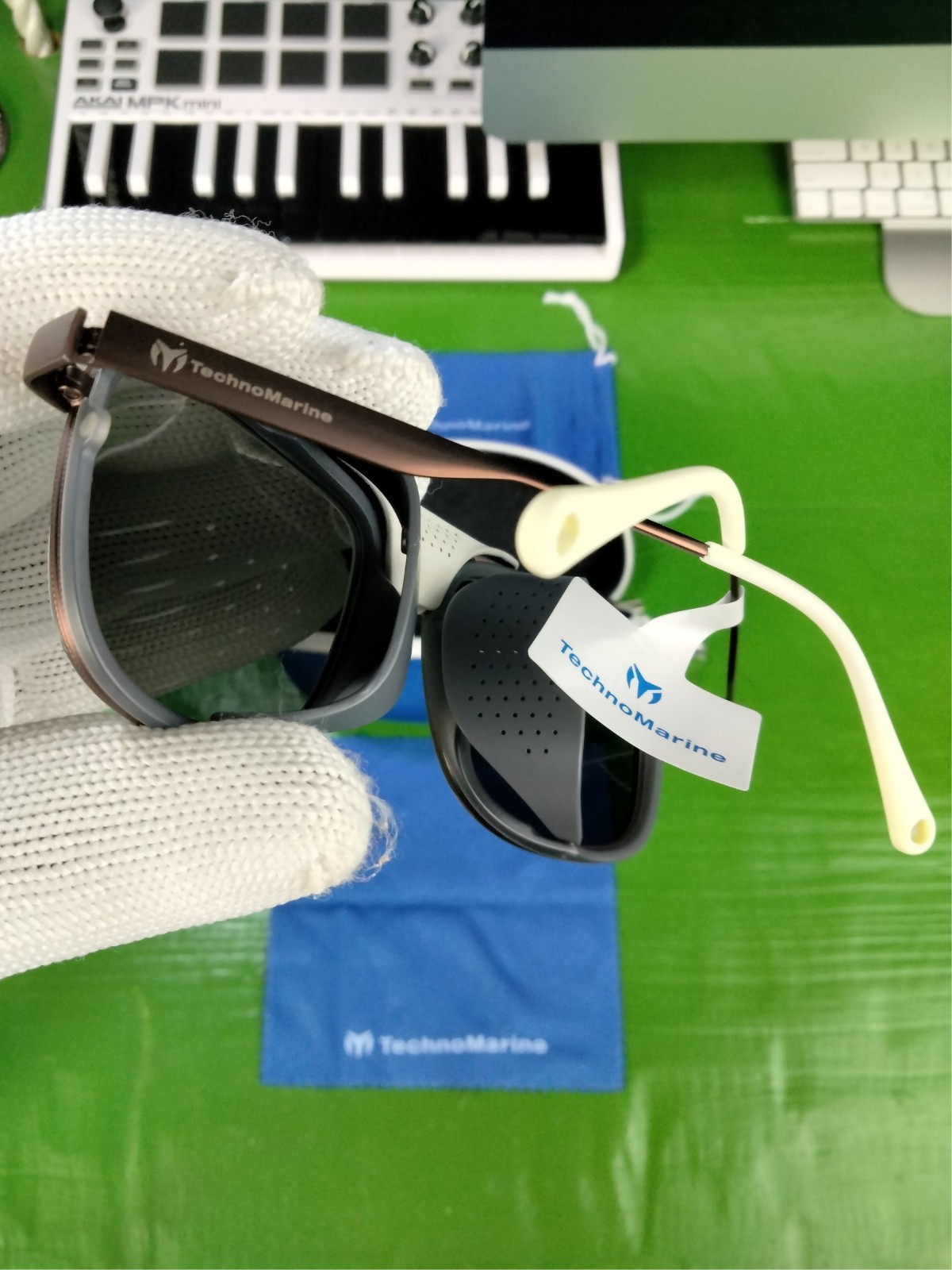TechnoMarine Unisex Polarized Sunglasses Silver Mirror Beige WHT Trim TR90 Frame