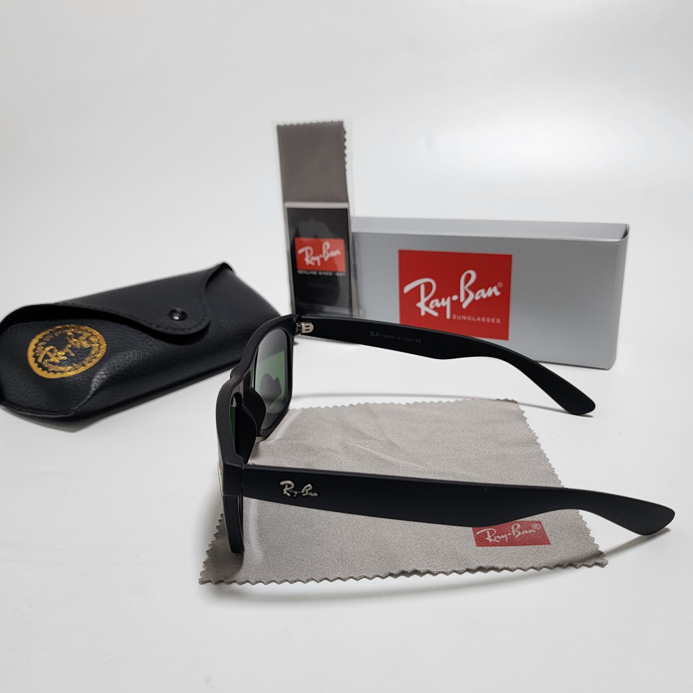 Ray-Ban RB2140 Wayfarer Sunglasses Black Frame Glass Green Lens 50-22 mm