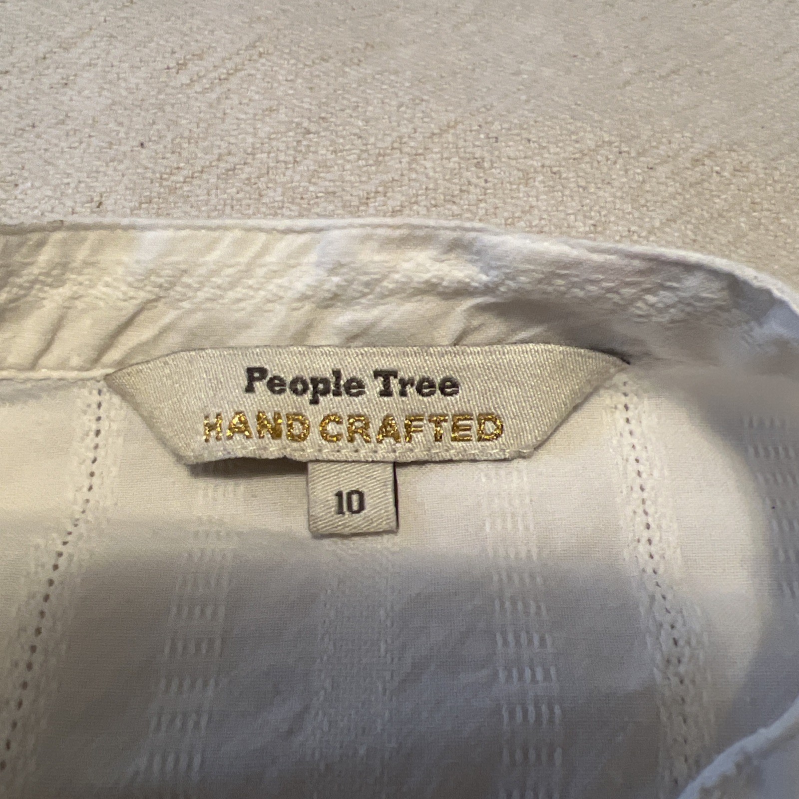Sz 10 Embroidered 100 Cotton Ivory Button Down Rouch Sleeve Detail