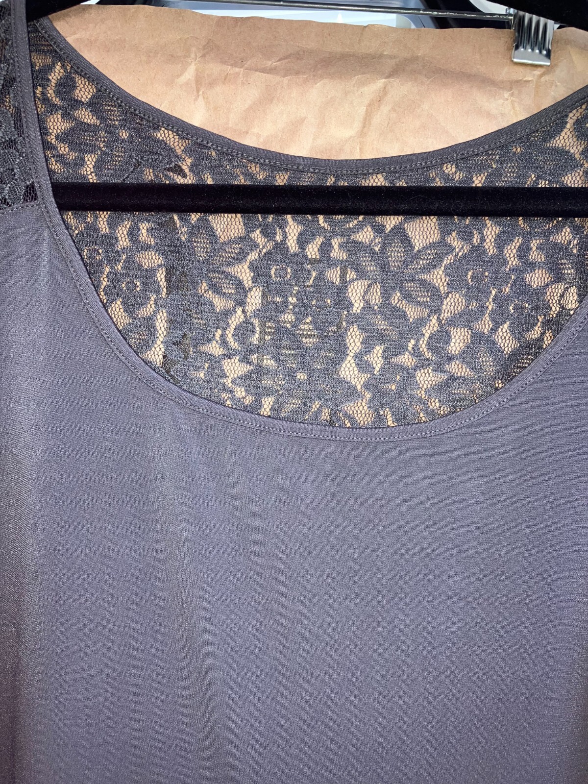 SIZE 4 TORRID GRAY WITH LACE SLINKY TOP (3X – 4X) #G510
