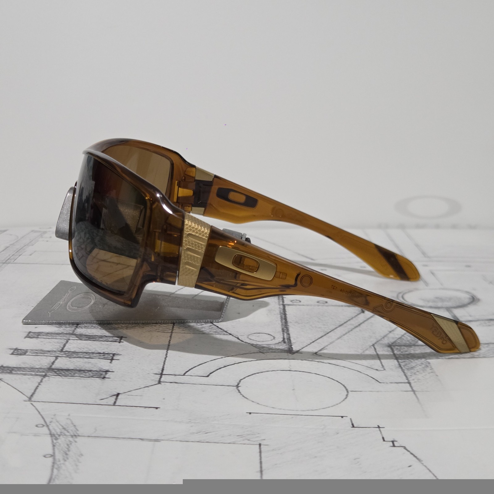 Oakley Offshoot Dark Amber / Bronze Polarized OO9190-04
