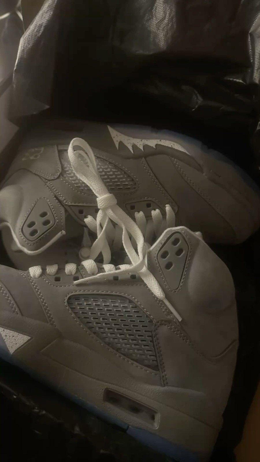 Jordan Air Jordan 5 Retro Gray Mid Top Lace Up Men’s Athletic Sneakers