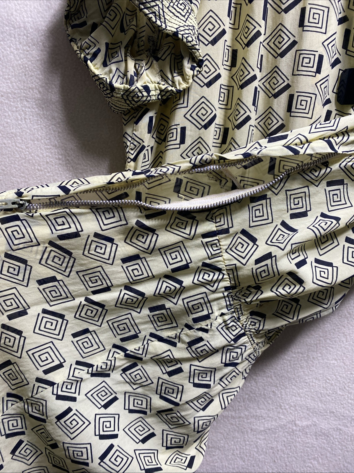 VTG 40’s GEORGIANA Geometric Print Size 14 Day Dress Zipper Snap Button *READ*