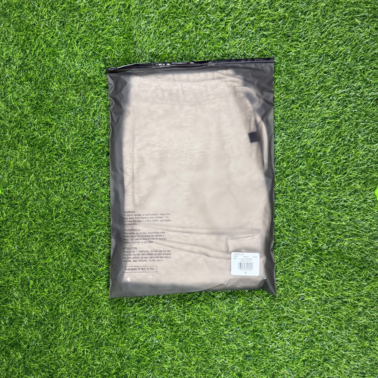 Fear of God Essentials Shorts SS22 Light Oatmeal – 100% Authentic (XS-XL)
