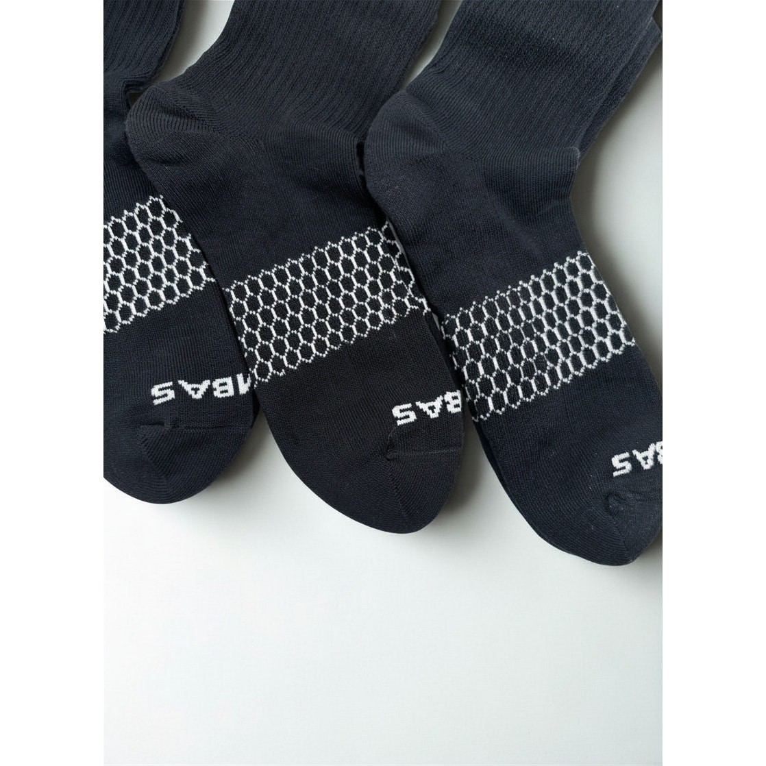 3 Pairs Bombas Black Quarter Socks Size Large 8-12