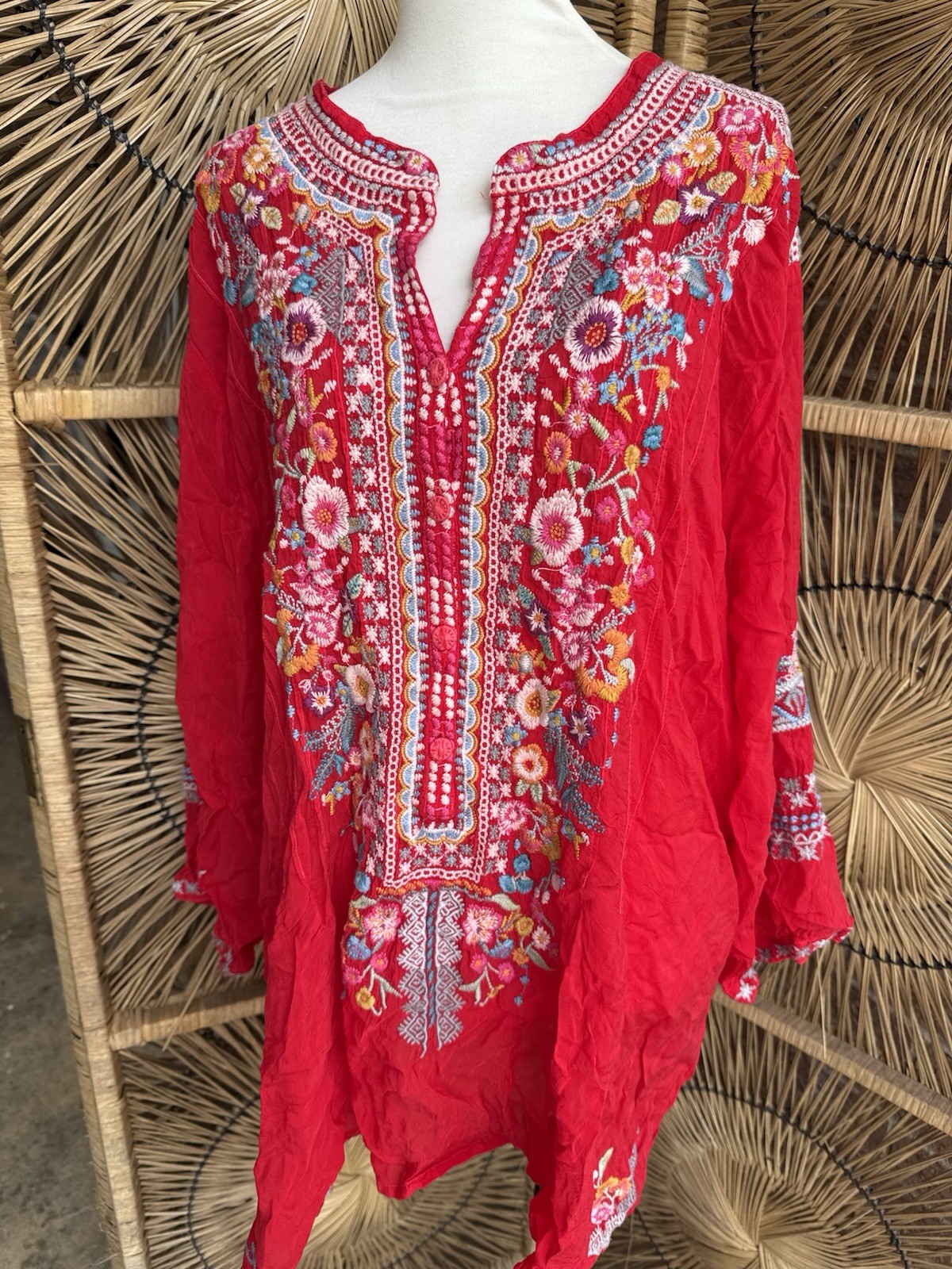Johnny Was Red 100% Cupra Rayon Colorful Floral Graphic Embroidered Tunic 3x