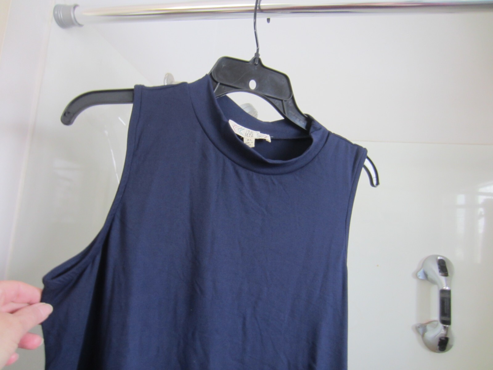 NWT women’s sleeveless dress Pink Rose Size XL navy color RETAIL 38.00