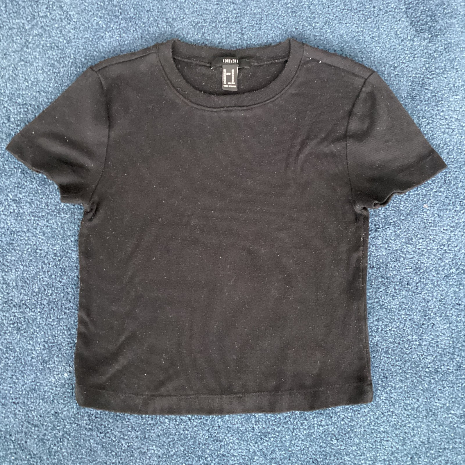 Forever 21 Black Cropped Ribbed Capped Sleeved T-shirt – Medium
