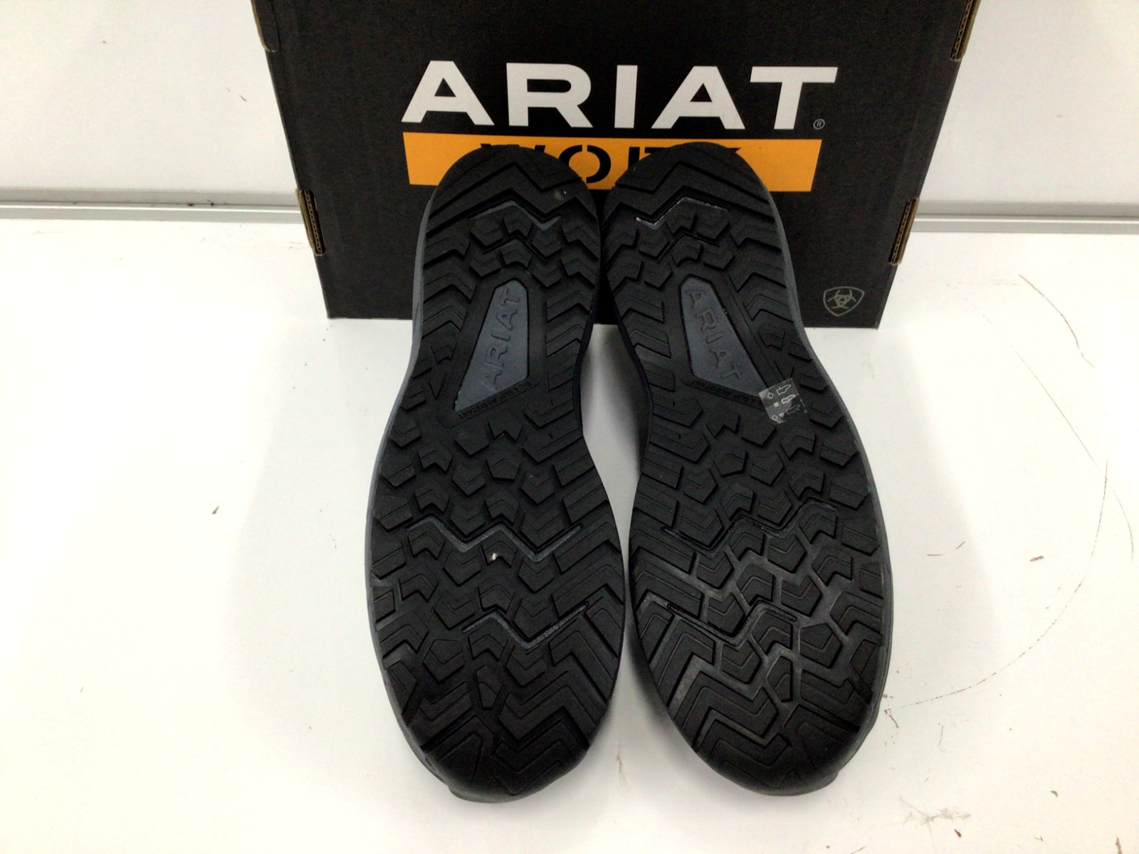 ARIAT Athletic Shoe: Women’s, Black,Composite Toe,10040324