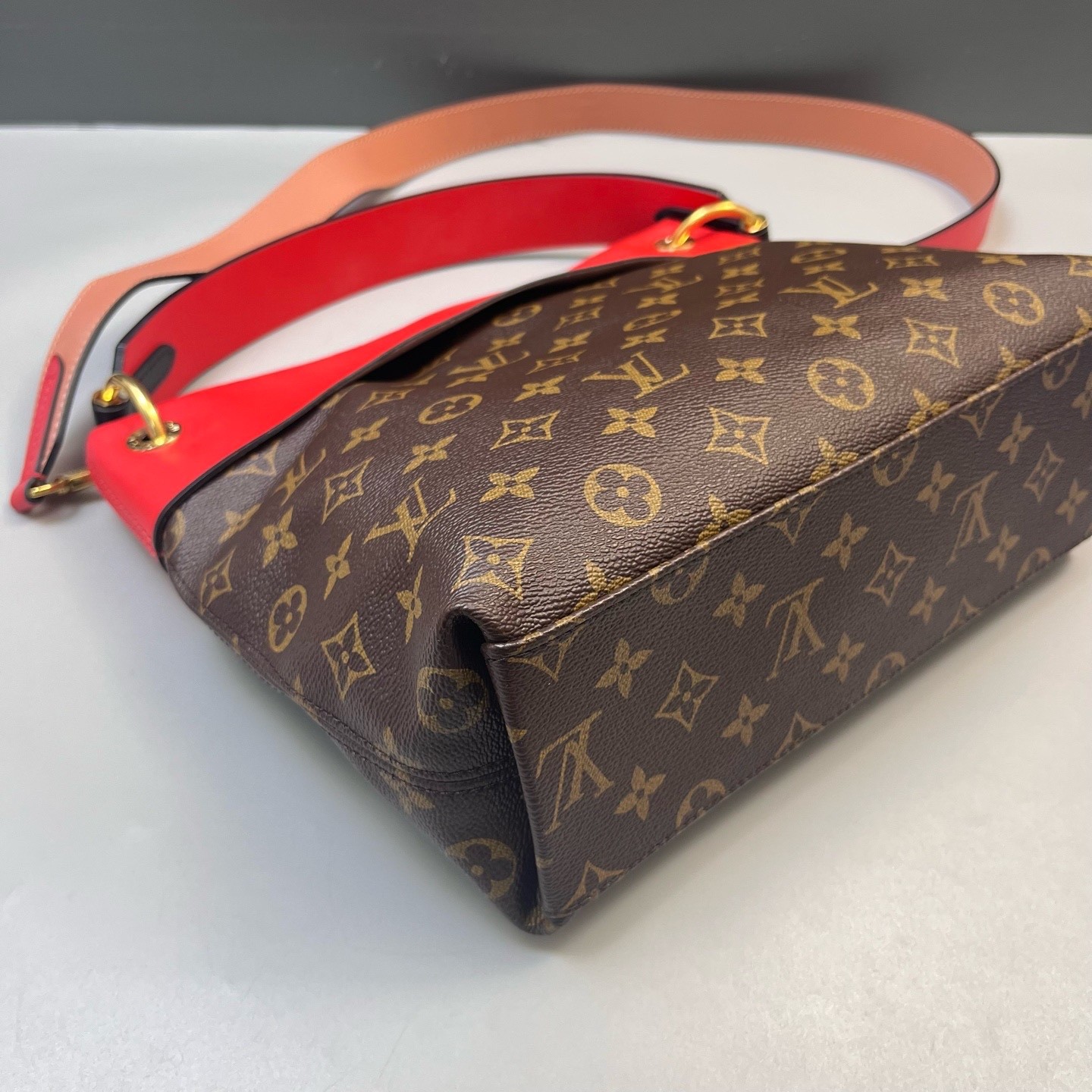 Louis Vuitton Pre-Owned Authentic Satchel Red Free Tracked Shipping