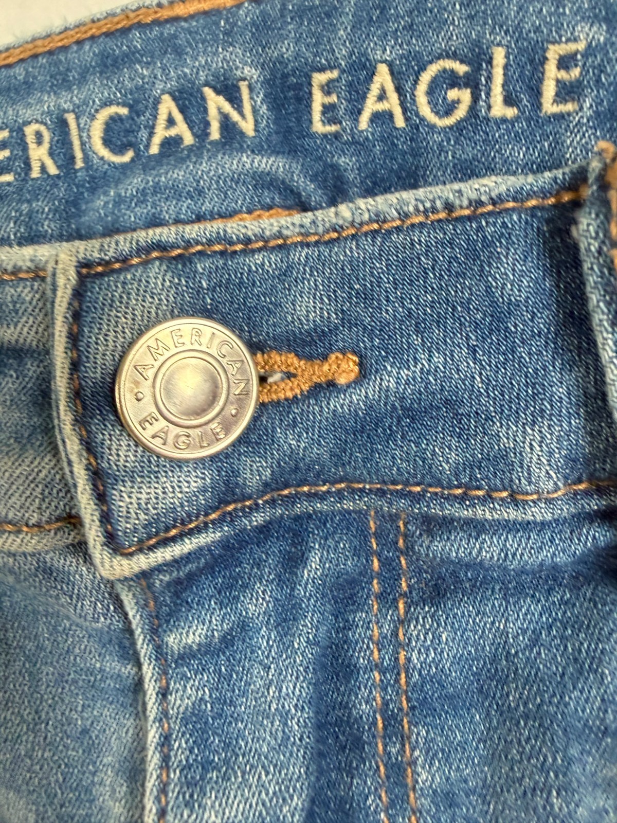 American Eagle Hi-Rise Shortie Light Wash Distressed Denim Shorts Lace Detail