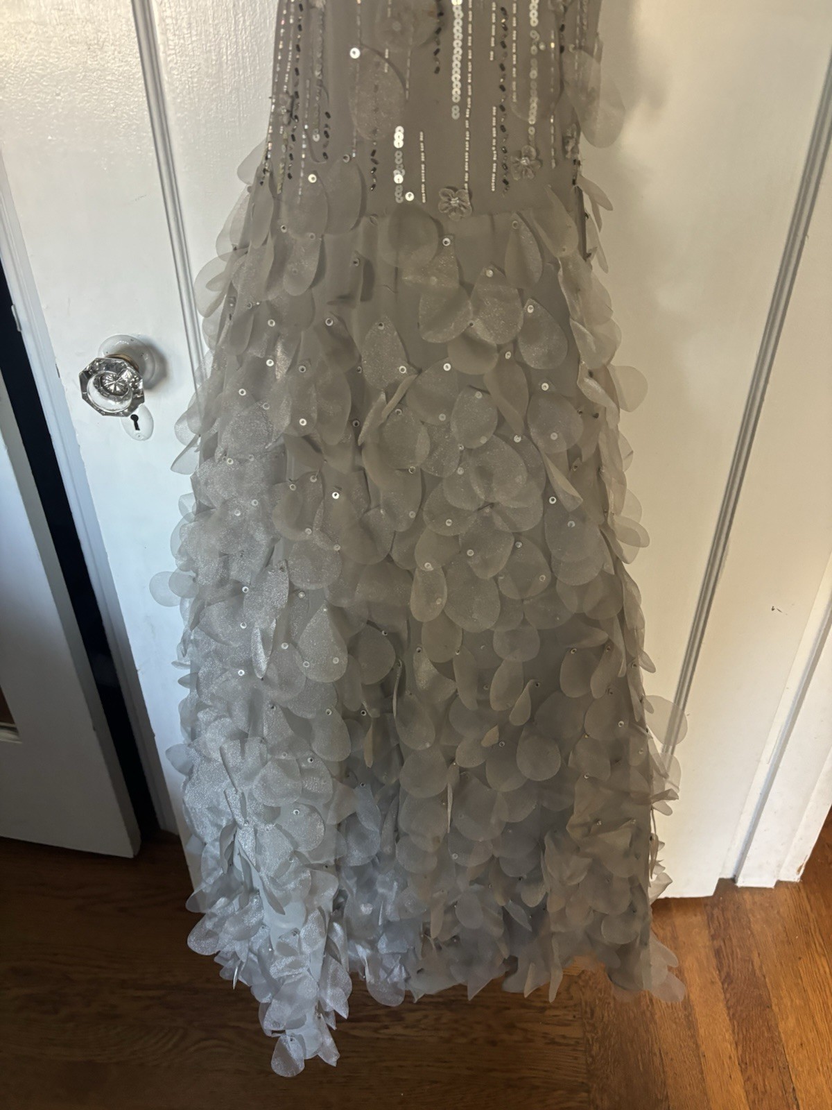 Gossamer Silver Gray Chiffon Sequin Beaded V-Neck Open Back Long Gown S