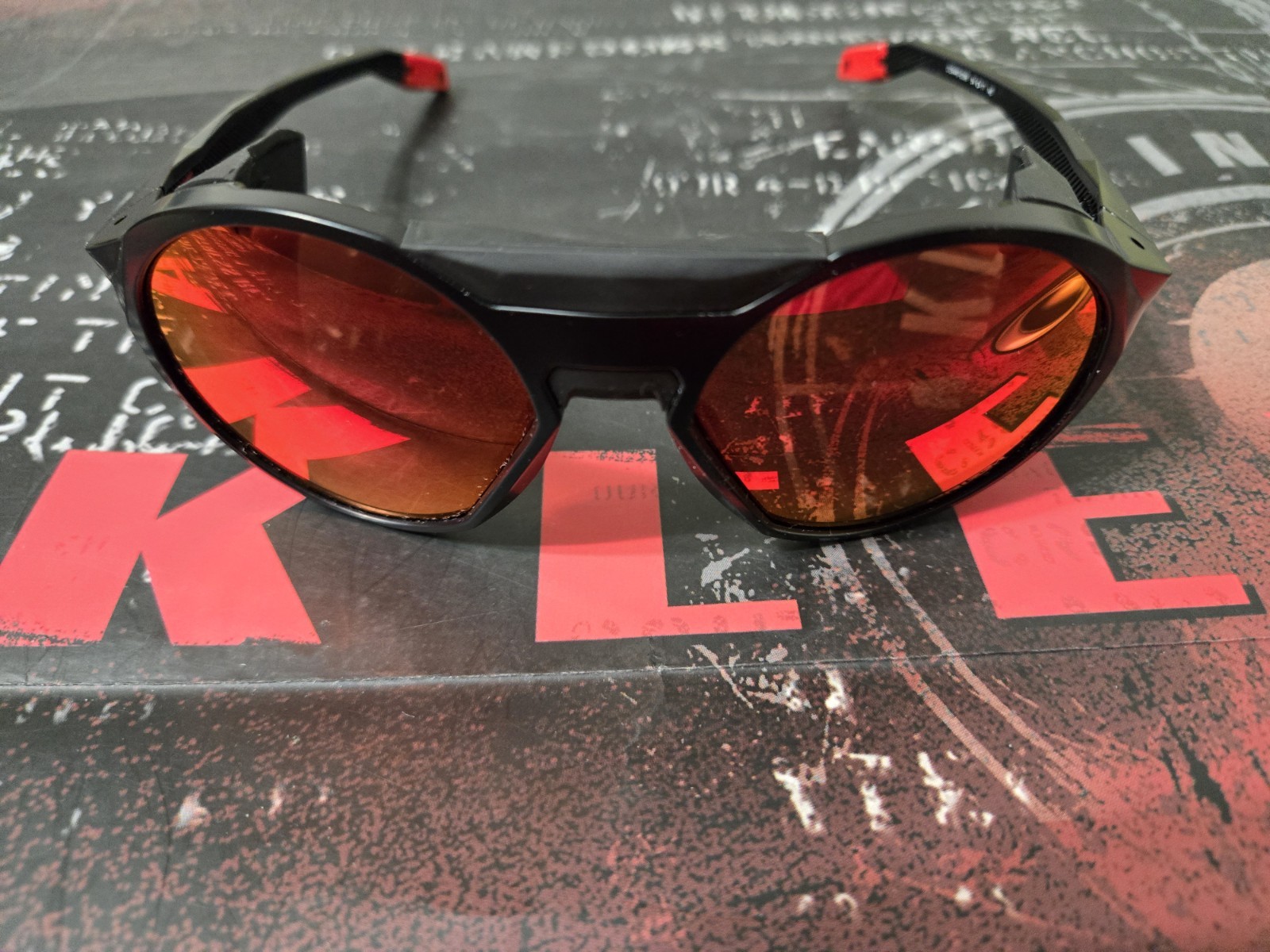Rare Oakley Clifden Matte Black / Prizm Snow Torch Iridium Lenses OO9440-0356