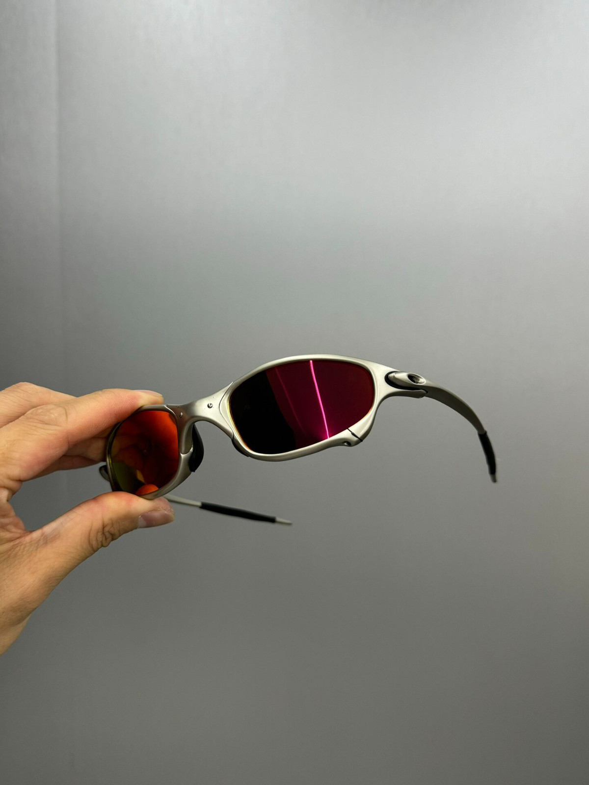 Vintage Oakley Juliet 1.0 X-Metal Polarized Sunglasses Red Lens Silver Frames