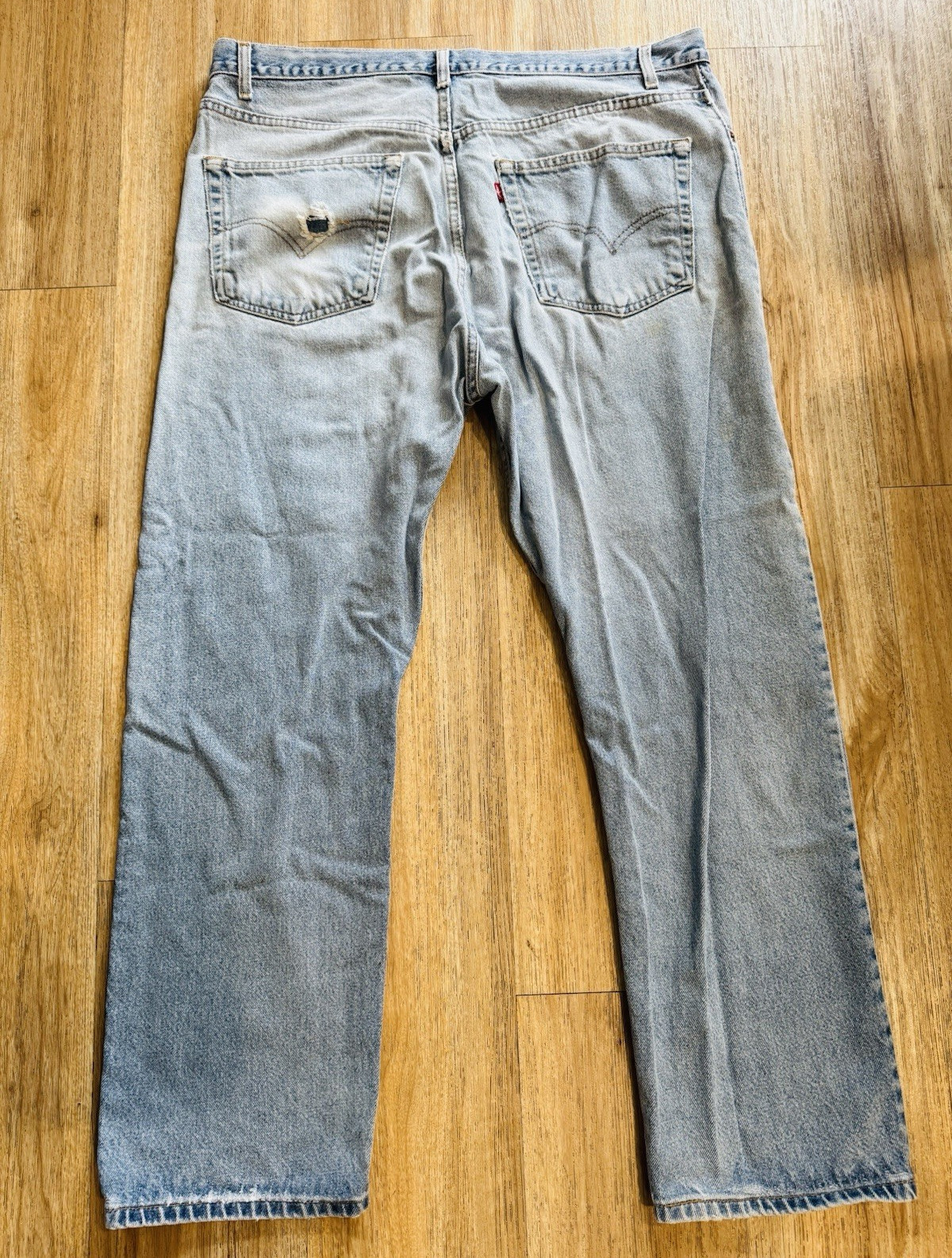 Levi’s Men’s Straight Leg Light Wash Blue Denim Jeans Regular Fit Button Zip