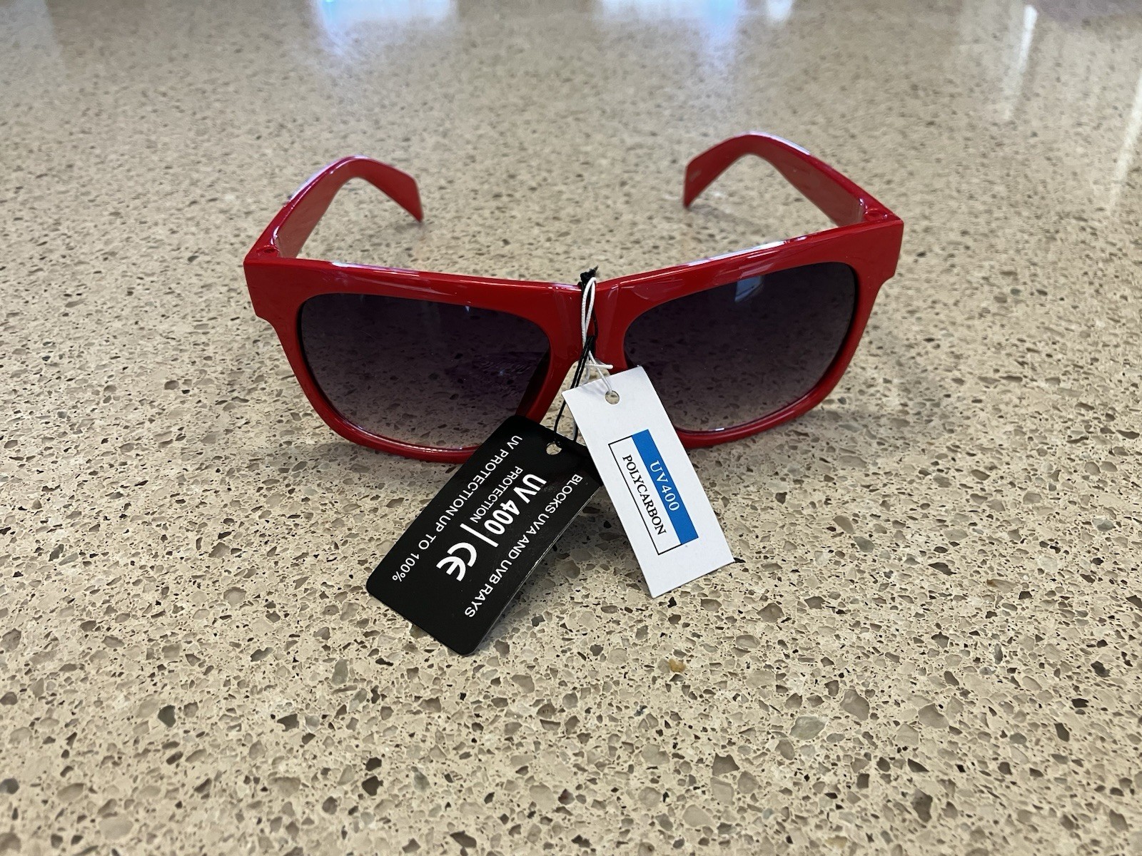 Full Frame Men And Women Sunglasses Plastic Frames Red 100% UV400 New NWT