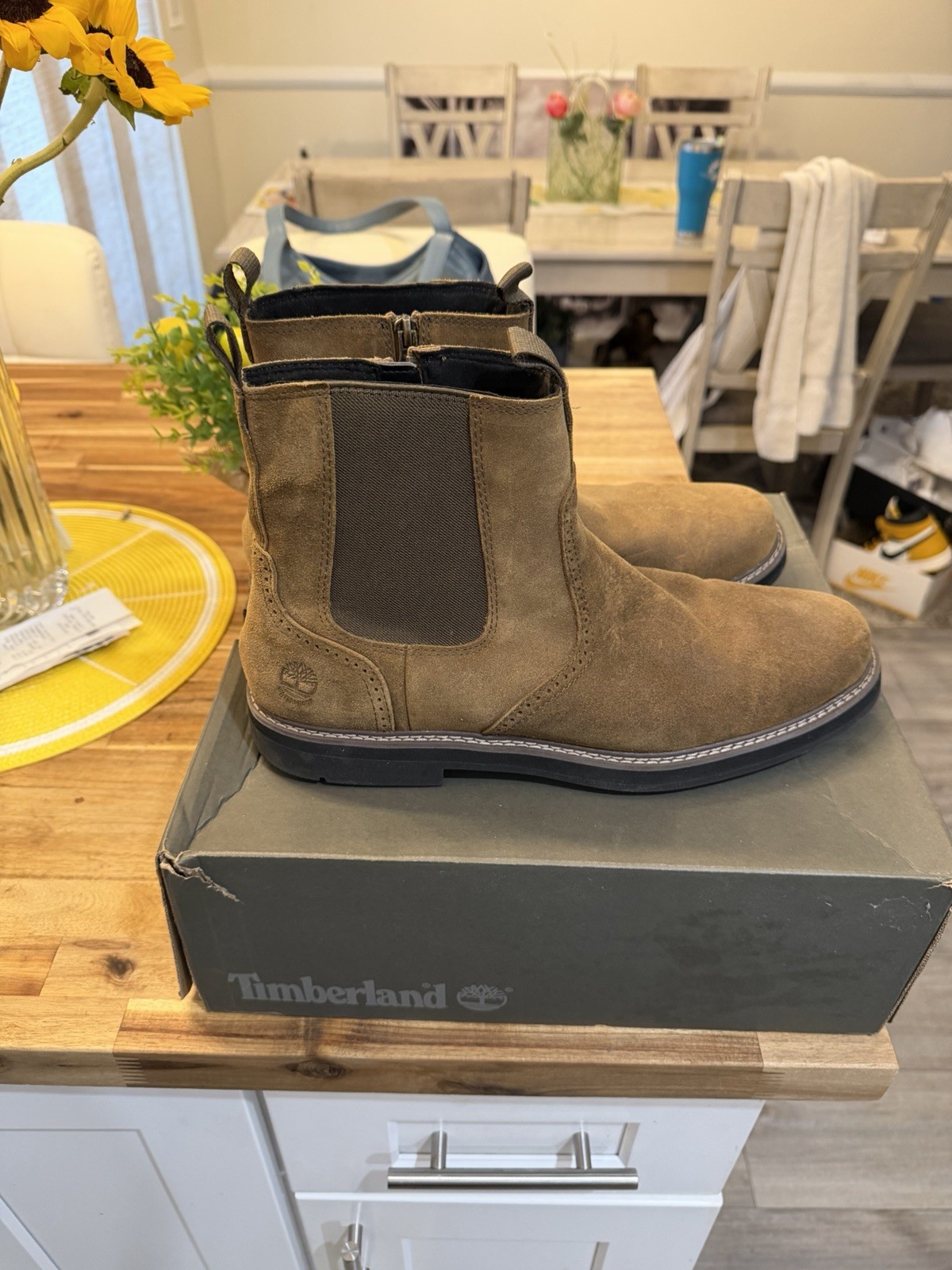 Timberland Men’s Squall Canyon Waterproof Chelsea Olive Leather Size 11.5