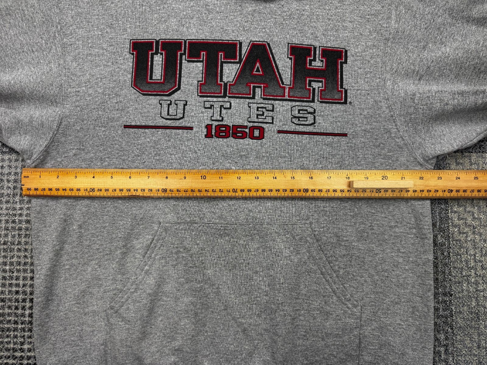 Utah Utes Graphic Grey Unisex- Large Hoodie Cotton Blend Machine Washable