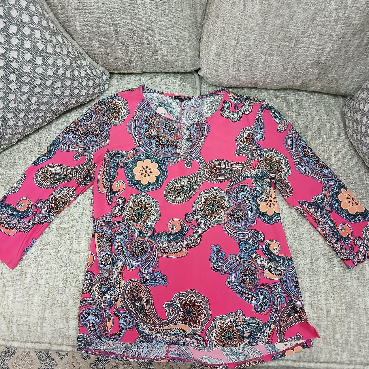 Ava & Grace Petite PL Pink/Multicolor Paisley 3/4 Sleeve Pullover Top