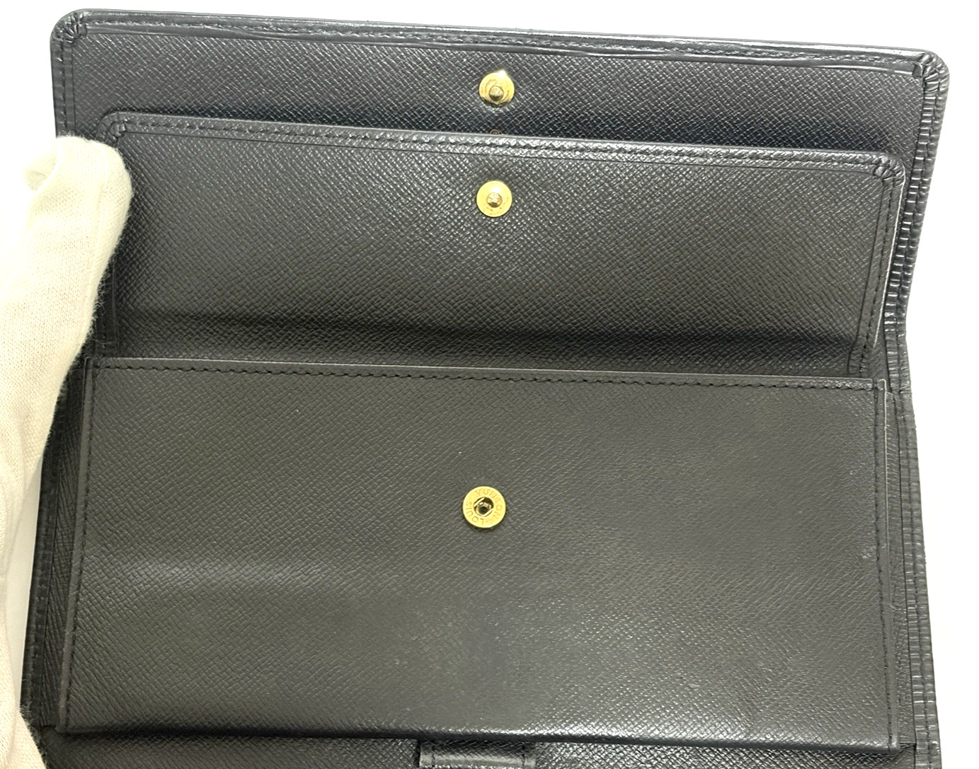 Louis Vuitton Black Epi Leather Long Wallet Tri-fold Wallet Made in Spain