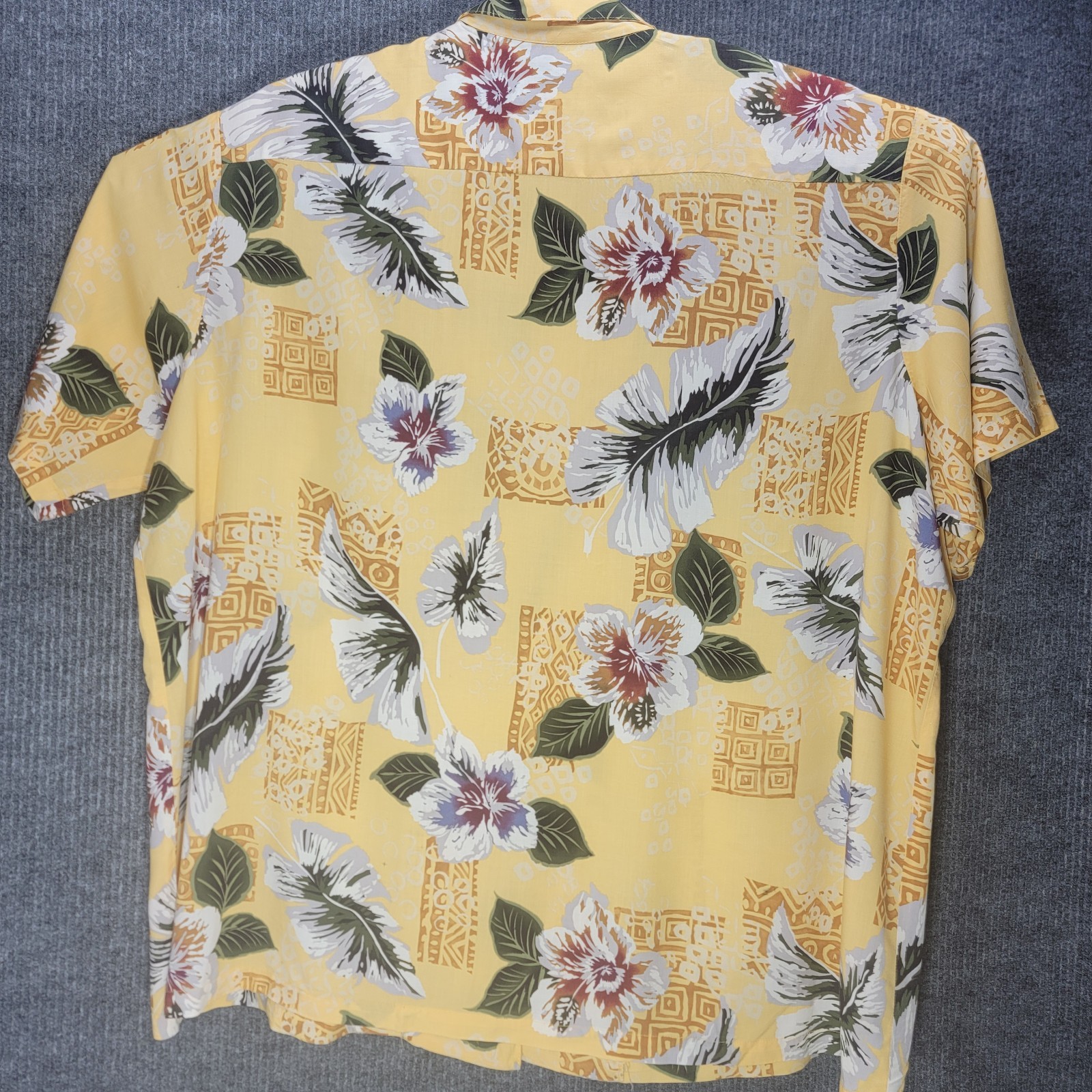 Iolani Hawaiian Vintage Adult 3XL Yellow Rayon Floral Button Up