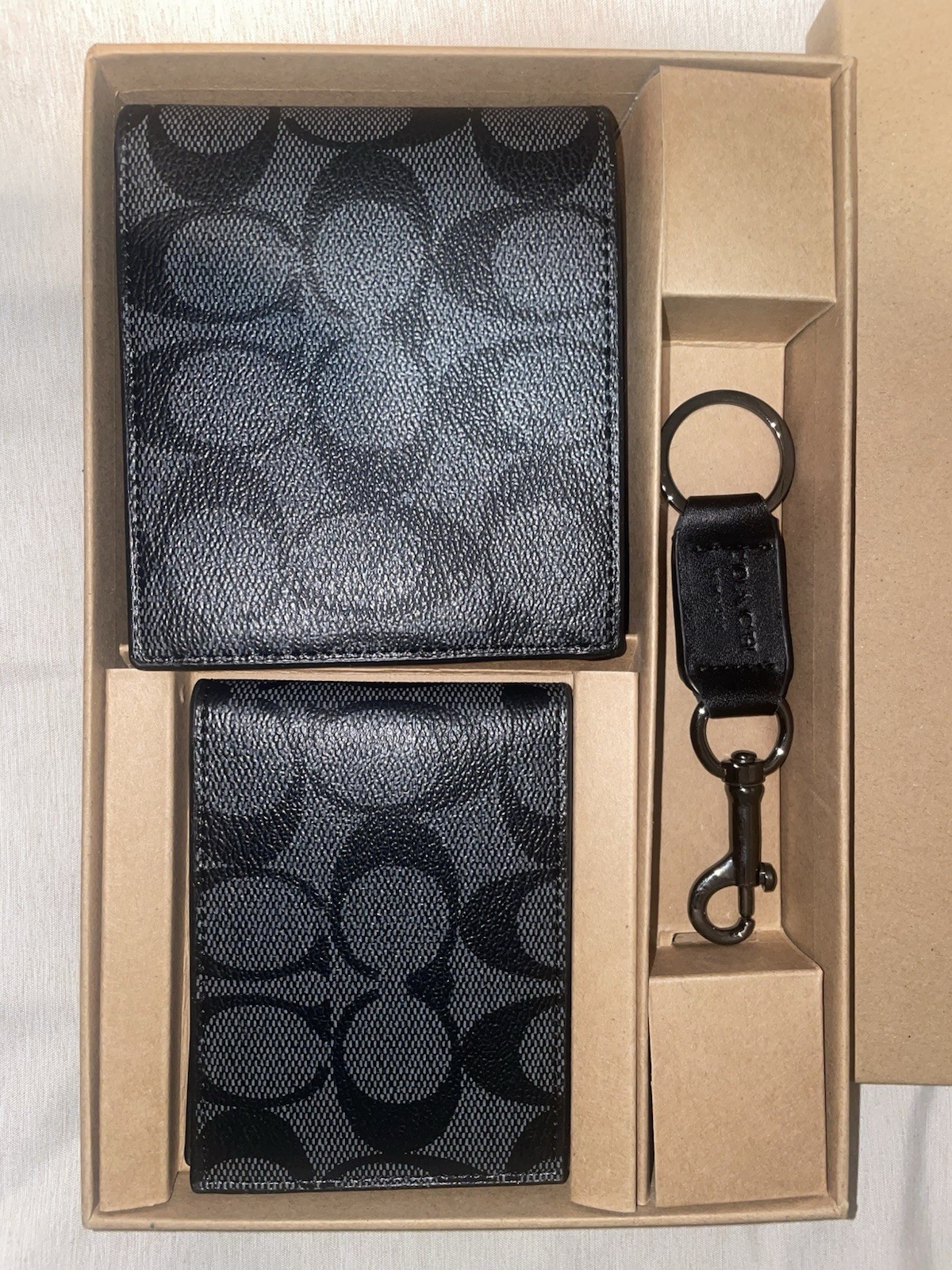 Coach Men’s 3-in-1 Wallet Set Signature Black/Black/Oxblood NWT Box Included New