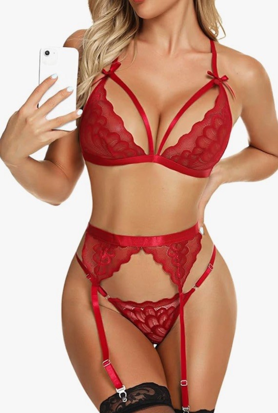 SIZE LARGE SEXY LINGERIE SET/SOFT BRALETTE, THONG & SUSPENDERS/ARANMEI BNWT(529)