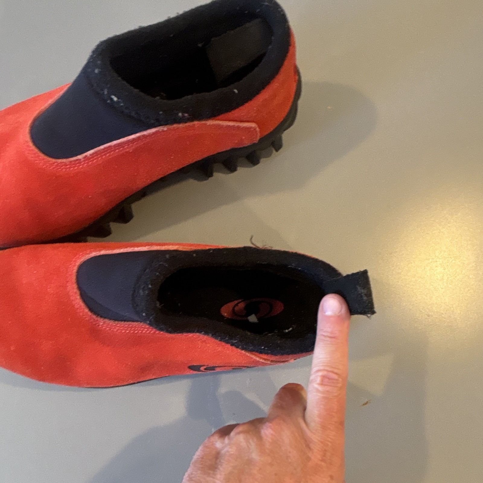 Salomon Men’s Low Top Slip-On Suede Athletic Sneakers Red/Black Rubber Lug