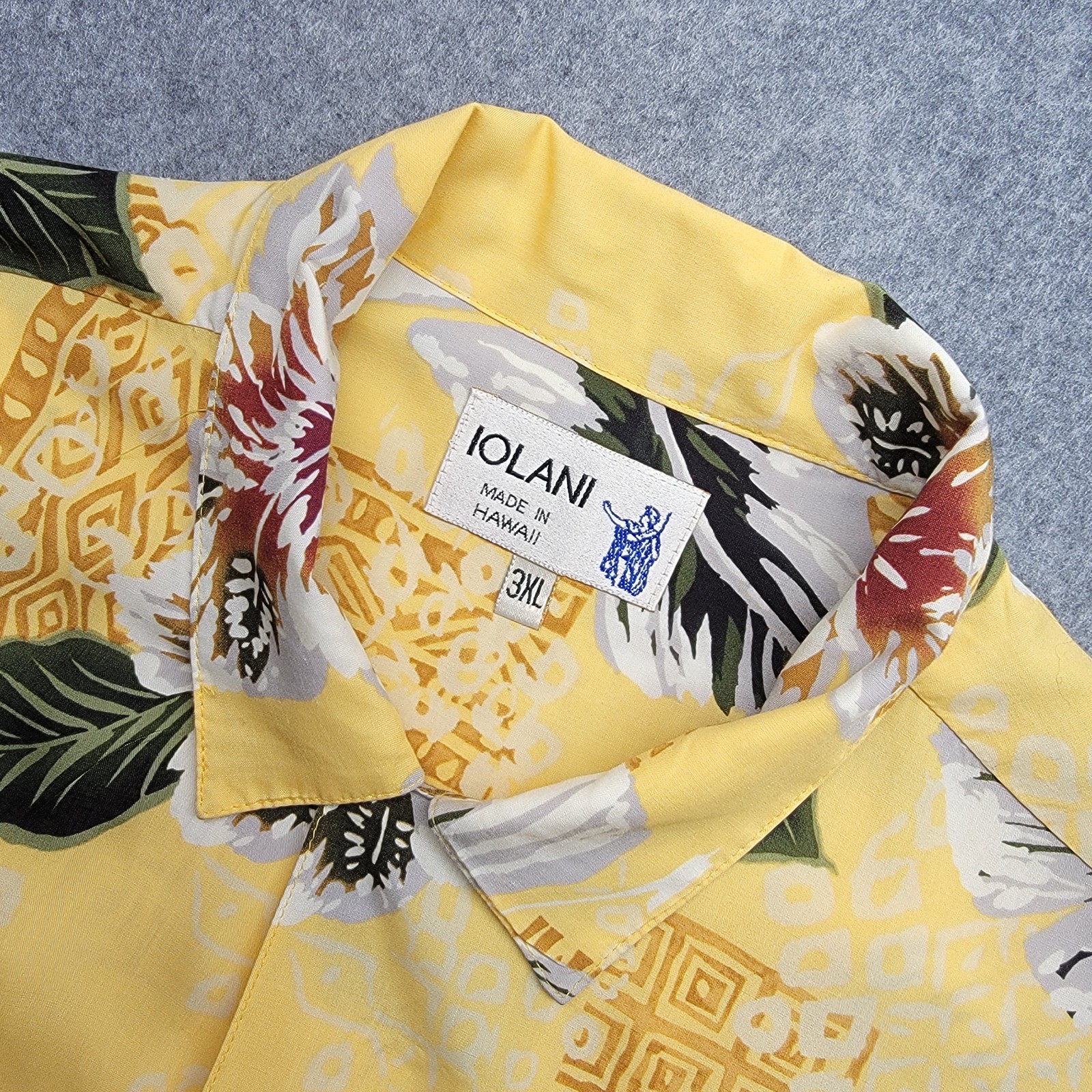 Iolani Hawaiian Vintage Adult 3XL Yellow Rayon Floral Button Up