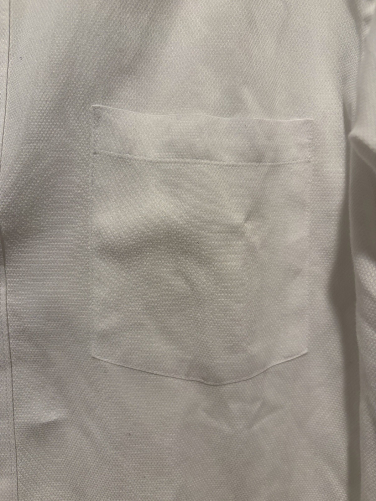 Van Heusen Men’s Regular Fit Wrinkle Resistant White Dress Shirt 16.5 34/35