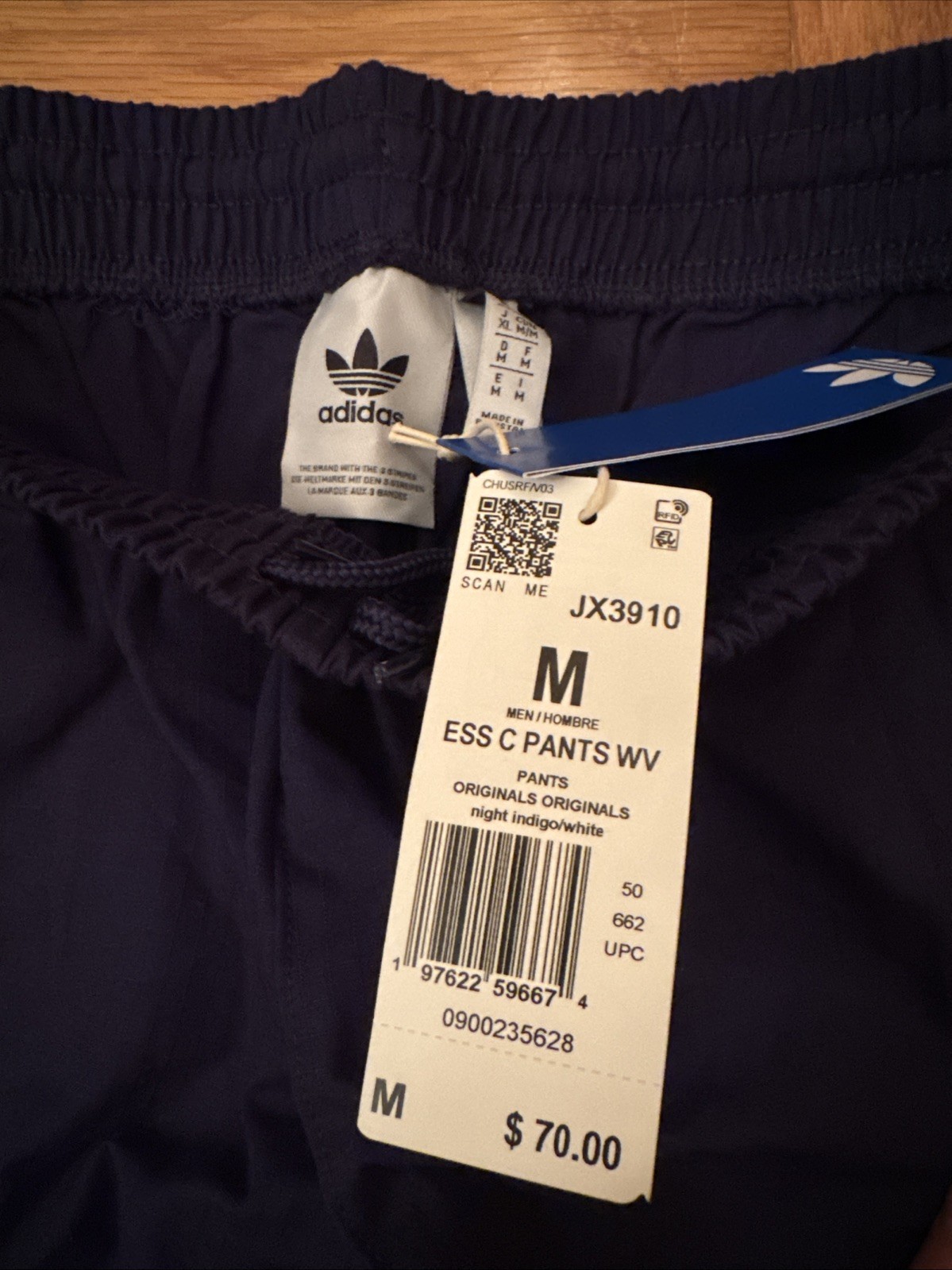 Adidas Originals Essentials CargoPants Men’s Medium Blue Cargo Pants Logo NWT