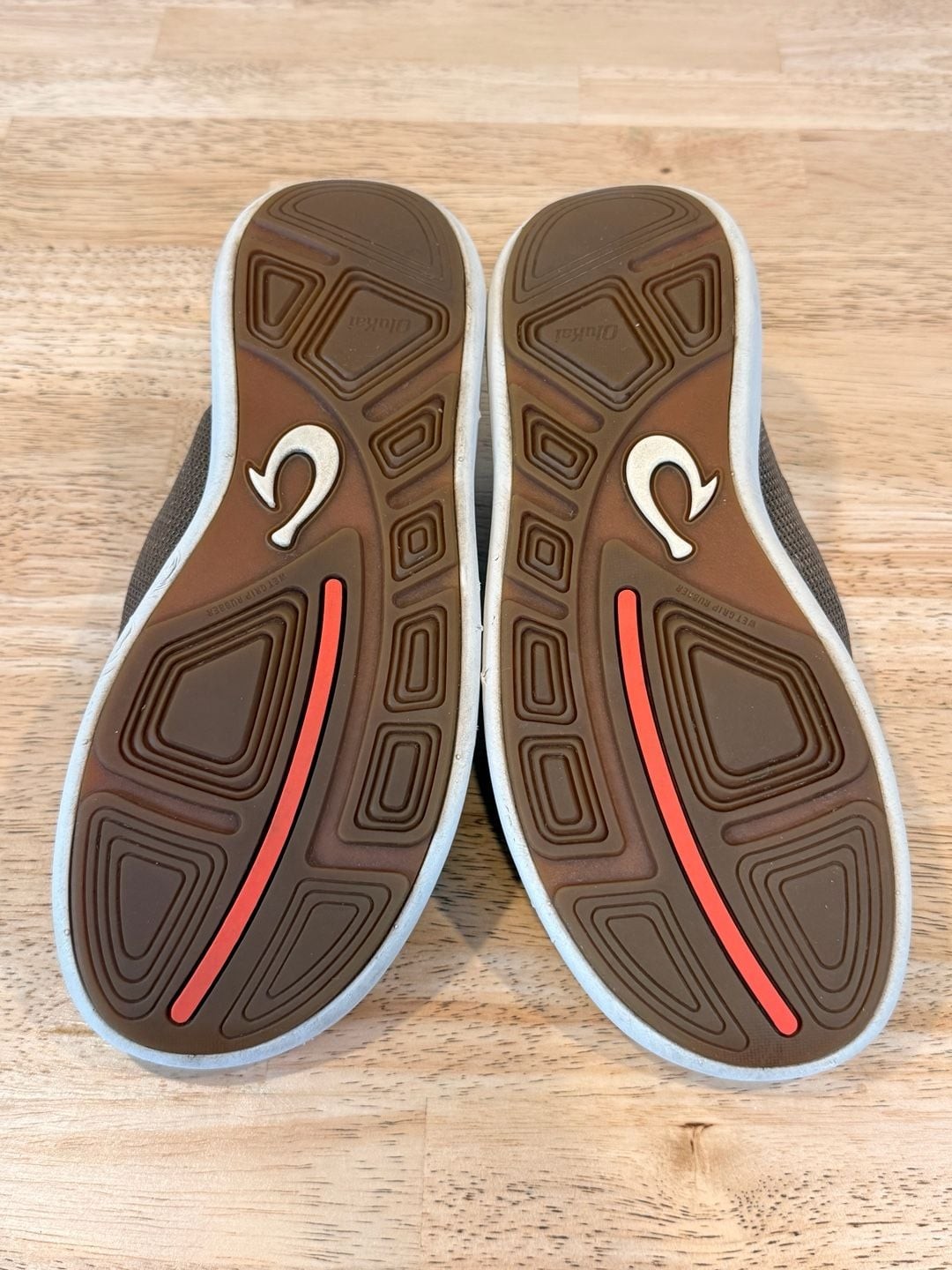 OluKai Nohea Pae Men’s Slip-On Sneakers Size 10
